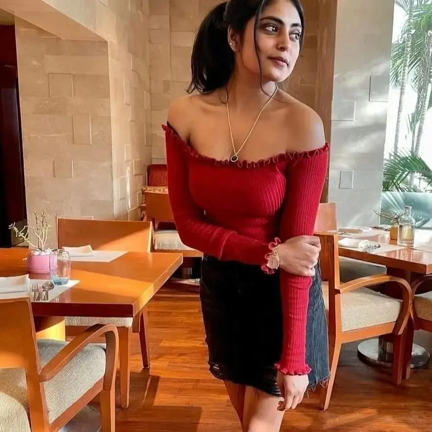 Ahmedabad Sexy Escorts – 24/7 Hot Girls Service