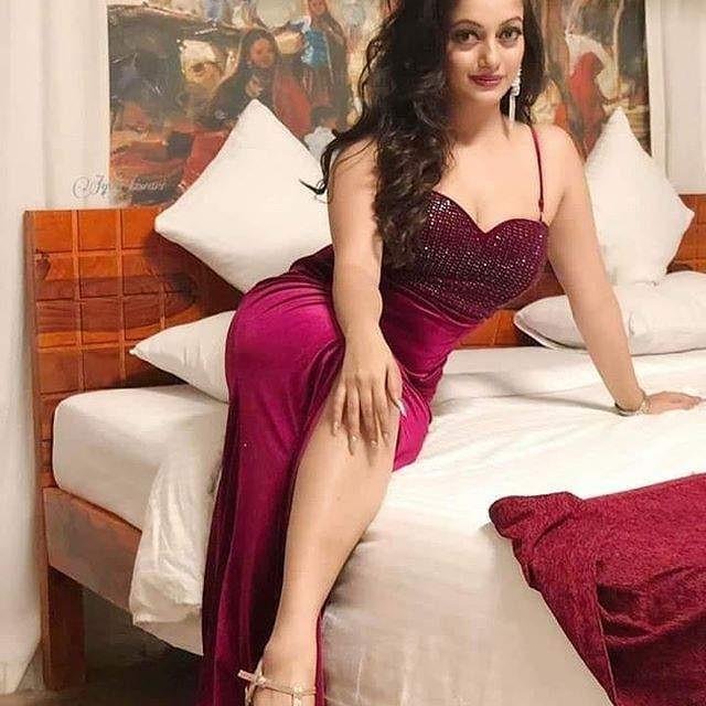 ꧁❤ 9-899//55-0277 नयी दिल्ली Call Girls In Vikaspuri