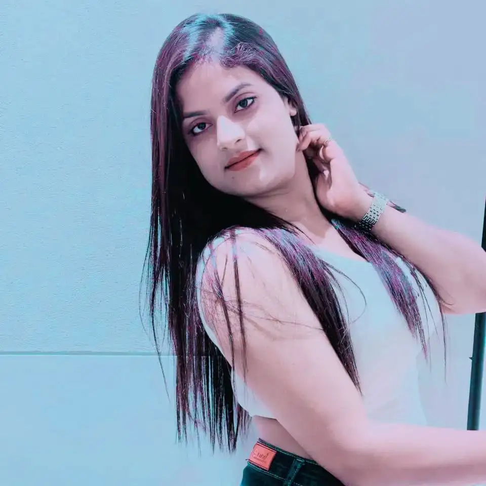 Simran Kapoor